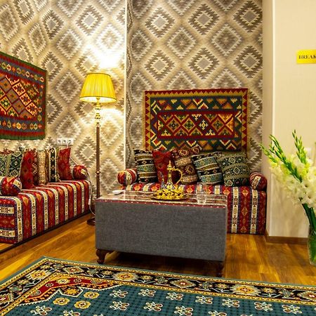 Irmisa Hotel ティビリシ エクステリア 写真